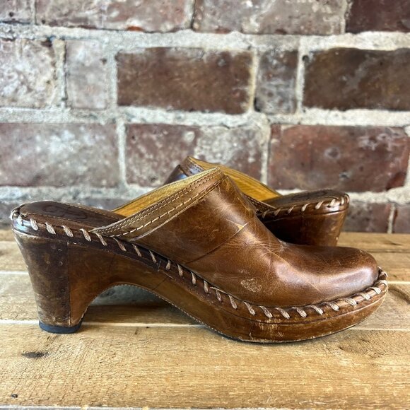 Frye Charlotte Women's Brown Leather Slip on Heeled Mules Clogs Size 8.5 - Picture 7 of 12